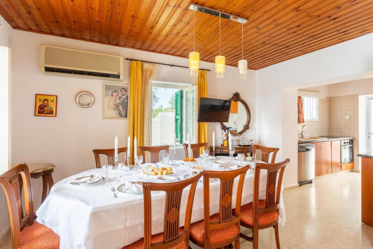 Villa Constantinos Kato Yialia Eksteriør billede