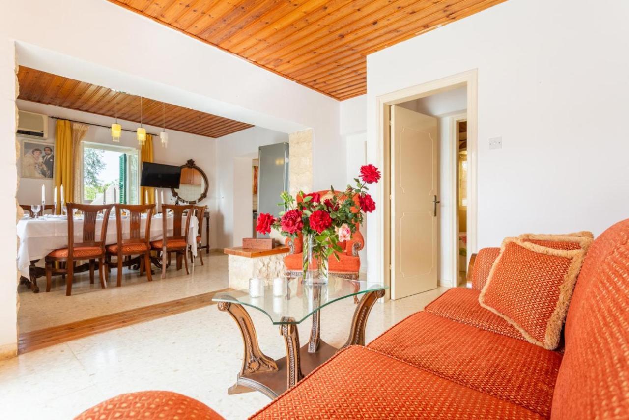 Villa Constantinos Kato Yialia Eksteriør billede
